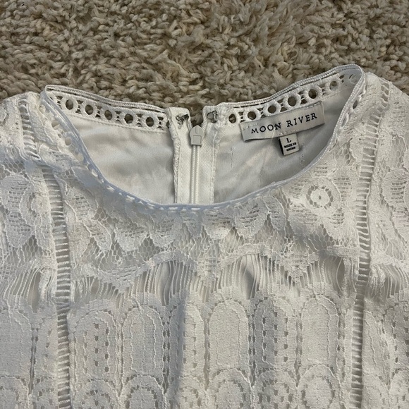MOONRIVER DRESS SIZE JUNIOR LARGE BEAUTIFUL LACE NWT - Picture 5 of 16